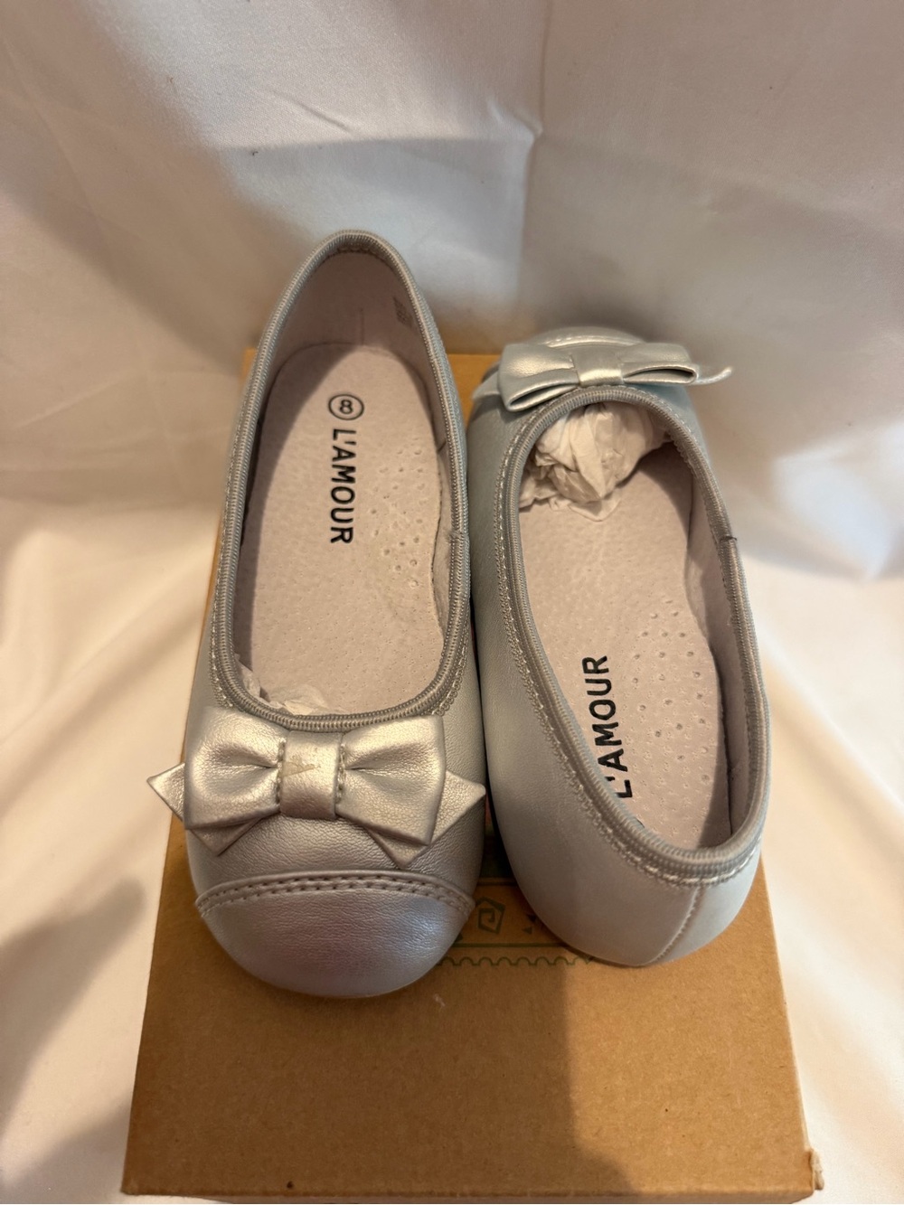 NWT L'Amour Silver Bow Ballet Flat Girls Size 8
